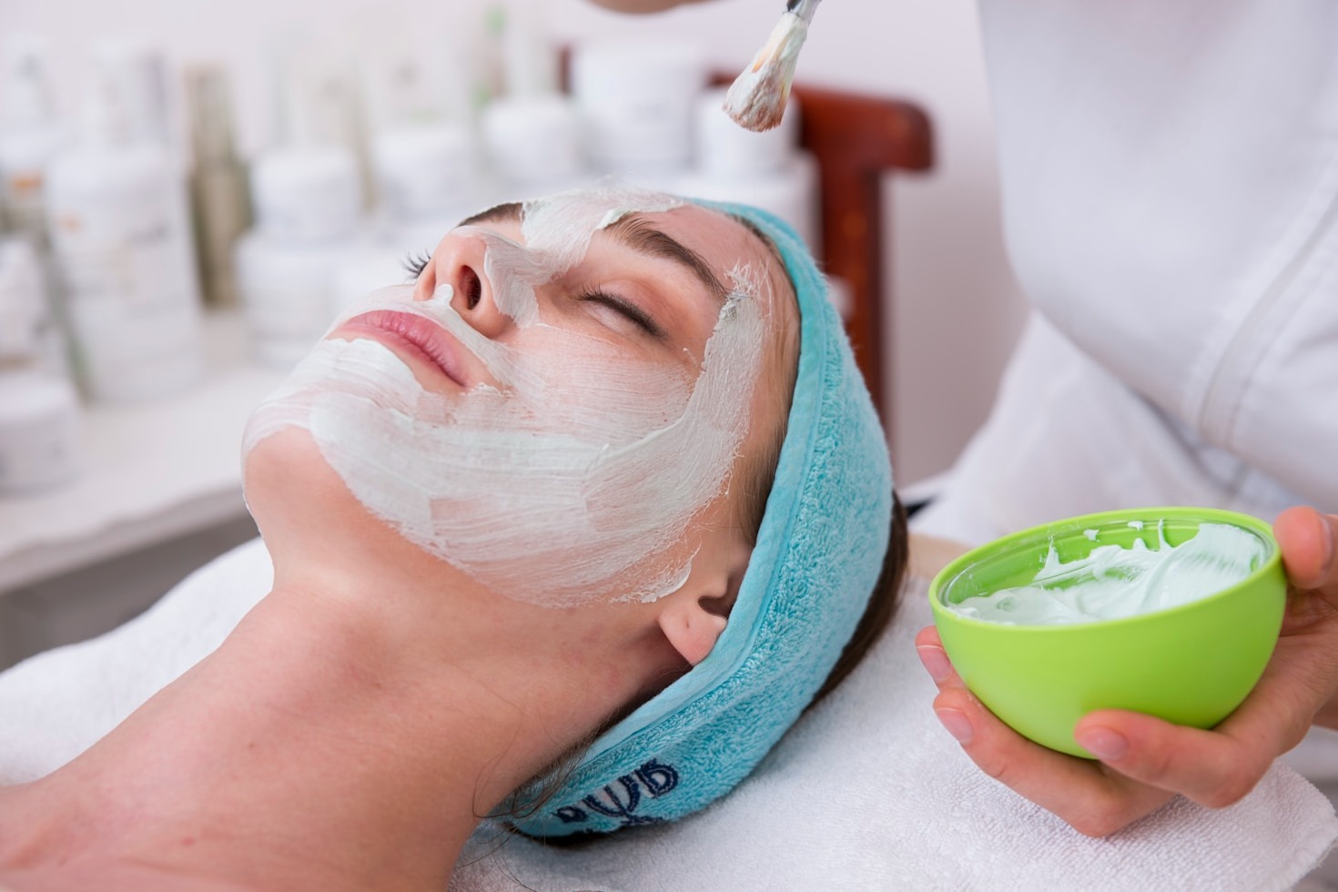 Your Guide to Radiant, Youthful Skin in the UK